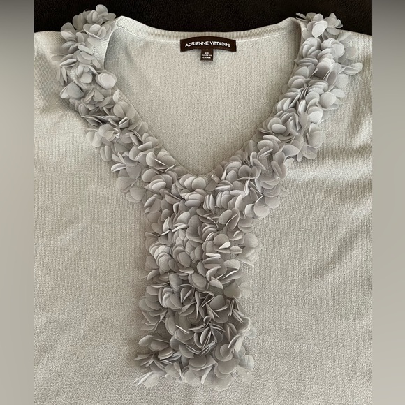 Adrienne Vittadini Minimal Raffle detail V-Neck Top - Picture 4 of 7